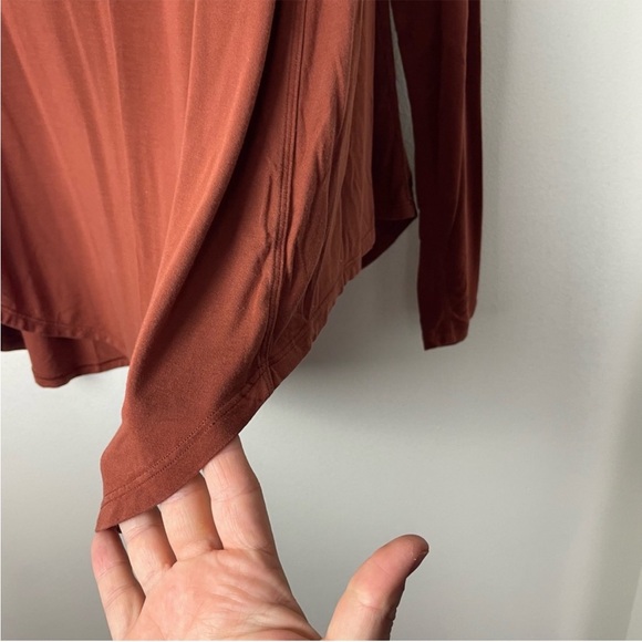 {SOLD} LULULEMON Up For Down Time Top Long Sleeve Women’s US 10 Orange - Picture 9 of 9
